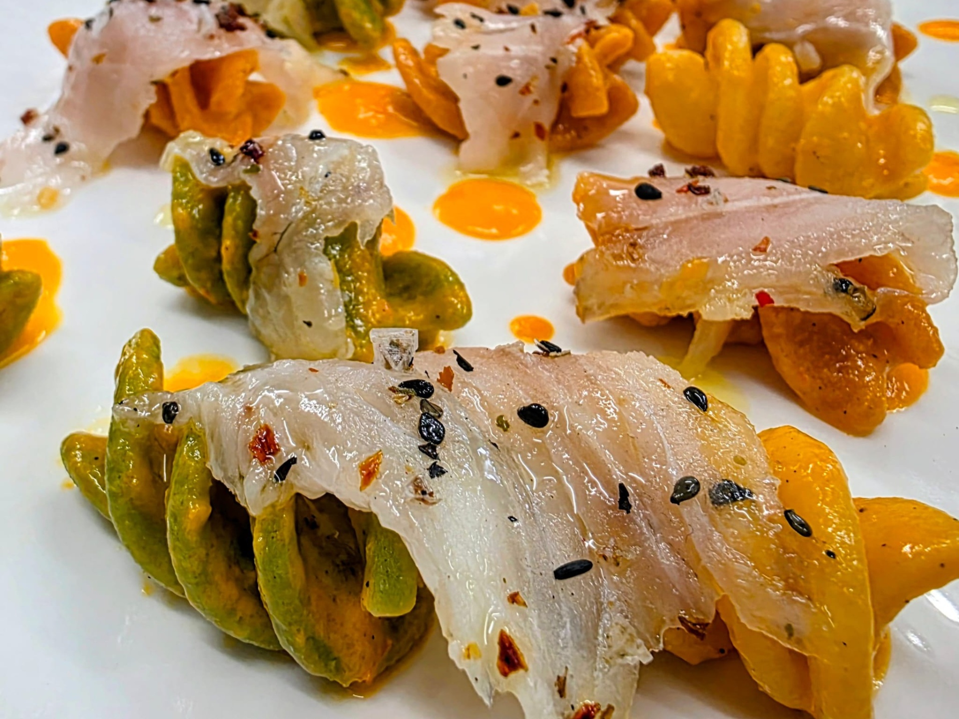 Branzino / crudo di pesce