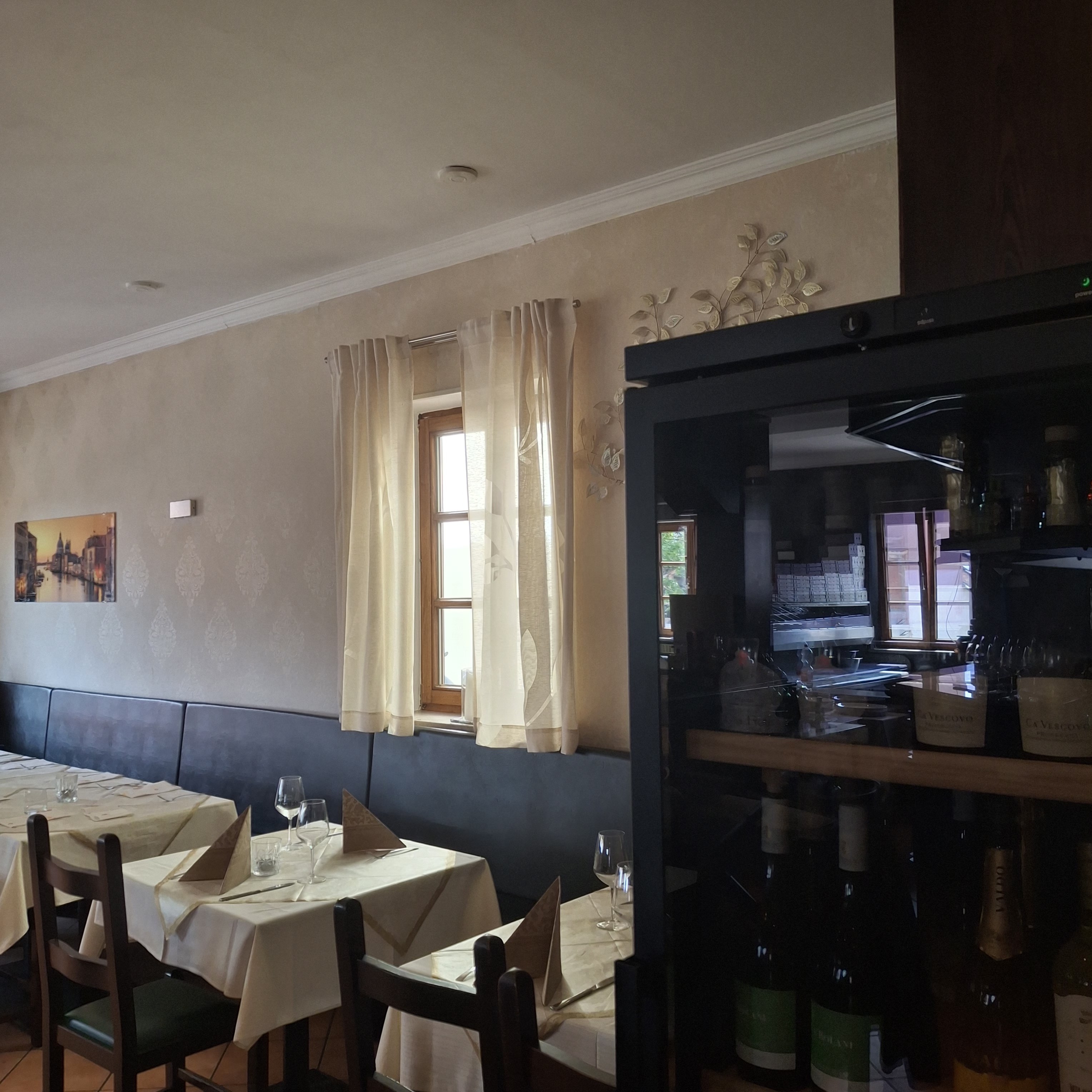 Bar mit italienischer Weinauswahl